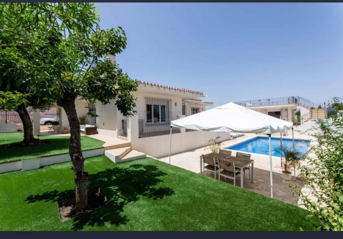 House te koop in Alhaurín de la Torre | 6 slaapkamers H5055802