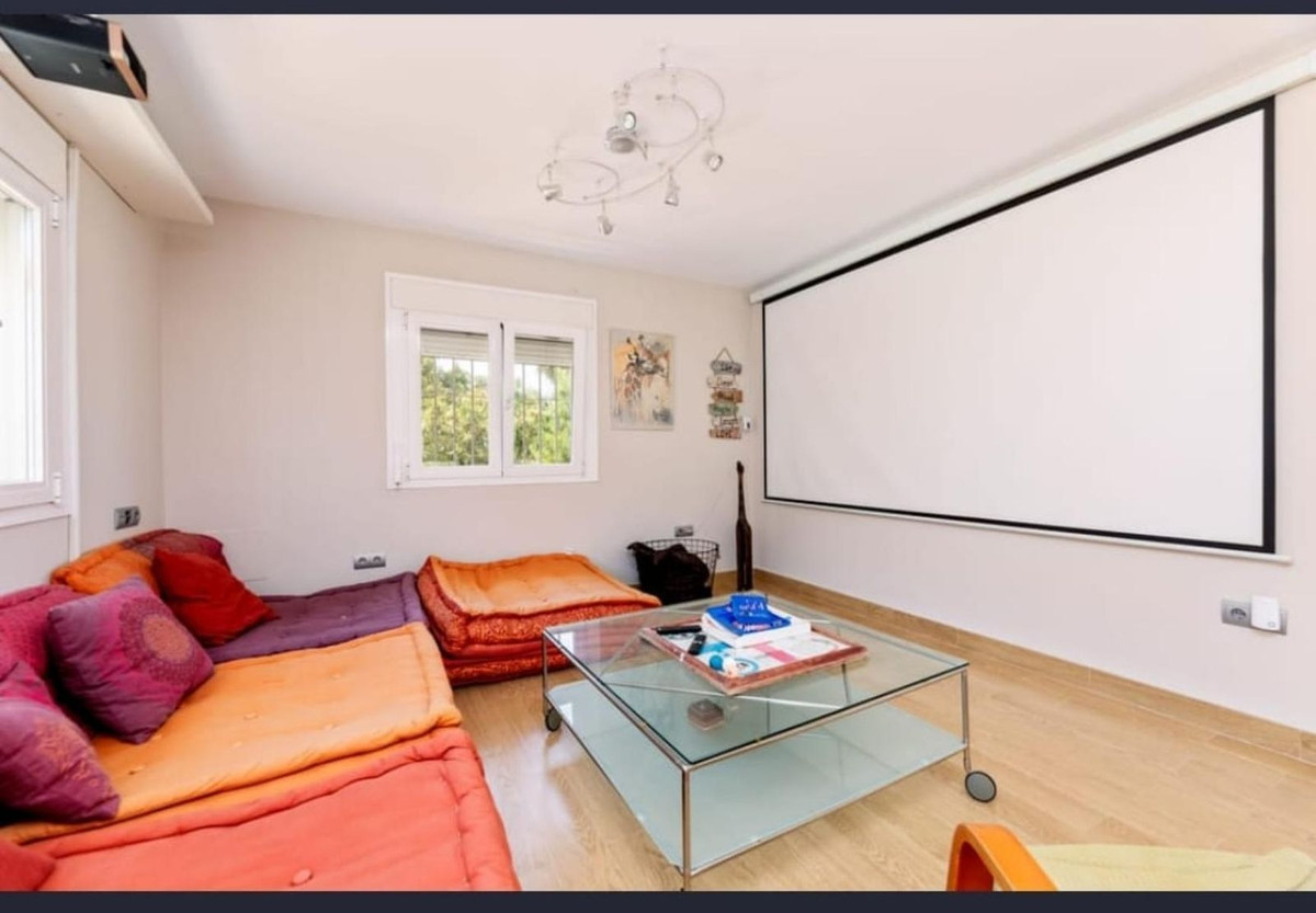 House te koop in Alhaurín de la Torre | 6 slaapkamers H5055802