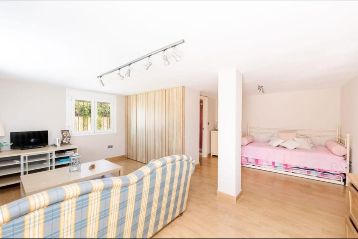 House te koop in Alhaurín de la Torre | 6 slaapkamers H5055802