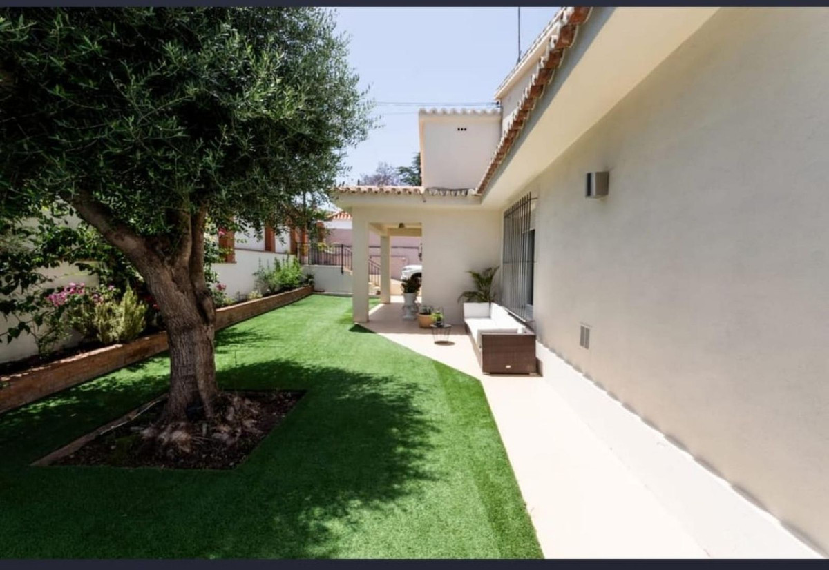 House te koop in Alhaurín de la Torre | 6 slaapkamers H5055802