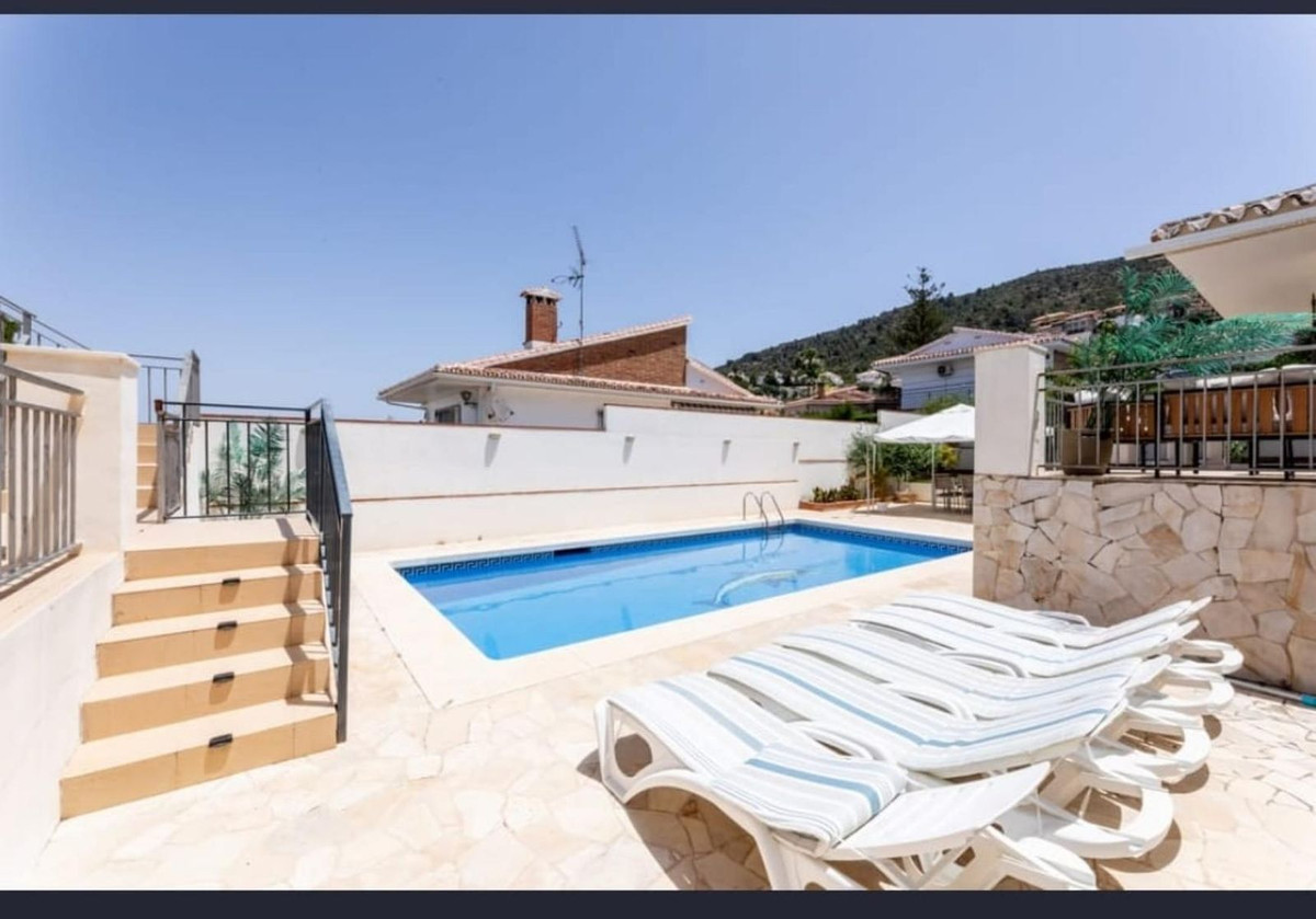 House te koop in Alhaurín de la Torre | 6 slaapkamers H5055802