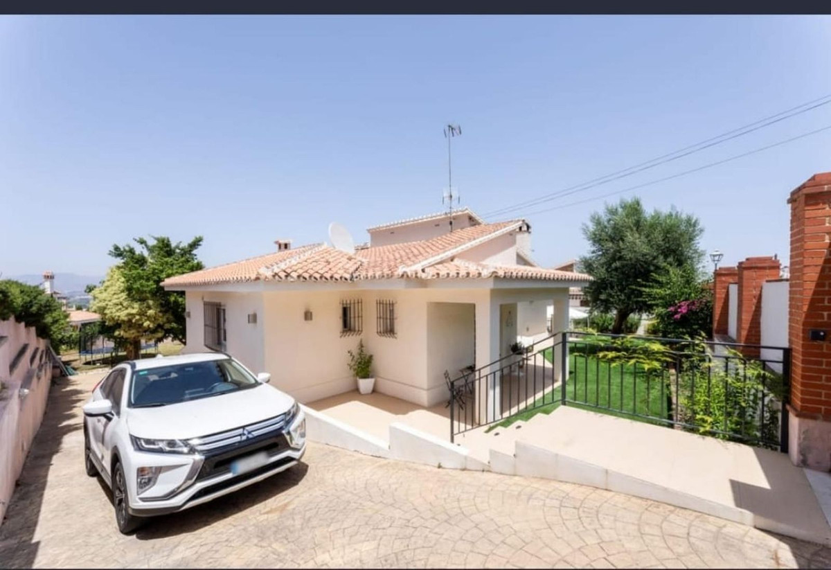 House te koop in Alhaurín de la Torre | 6 slaapkamers H5055802