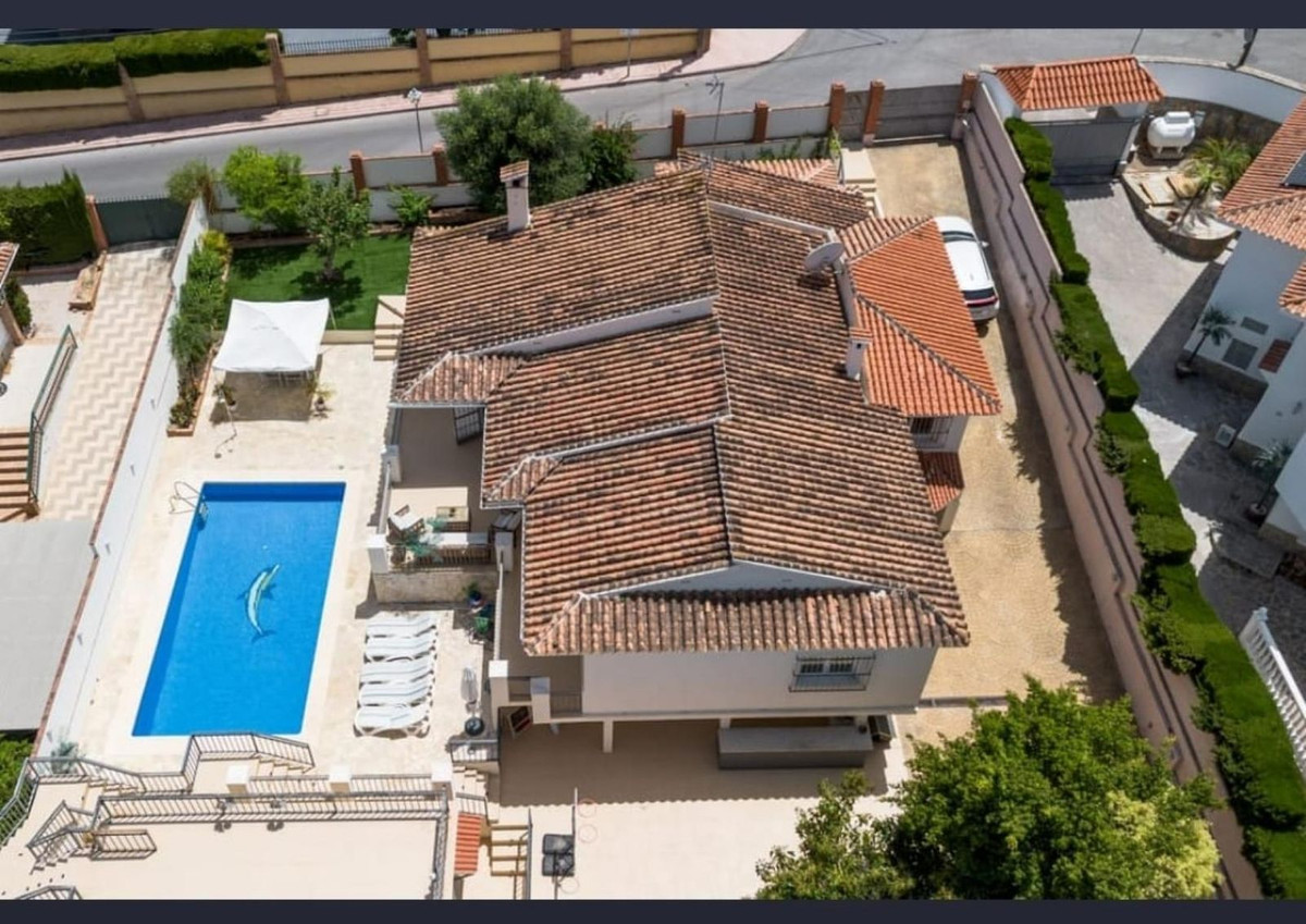 House te koop in Alhaurín de la Torre | 6 slaapkamers H5055802