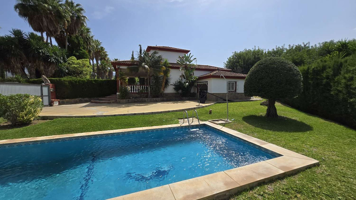 House te koop in Alhaurín de la Torre | 6 slaapkamers H5075605