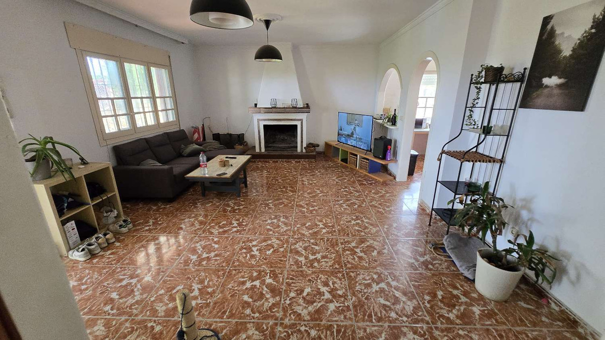 House te koop in Alhaurín de la Torre | 6 slaapkamers H5075605