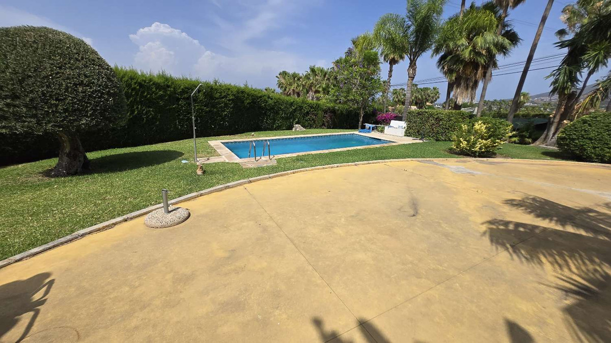 House te koop in Alhaurín de la Torre | 6 slaapkamers H5075605