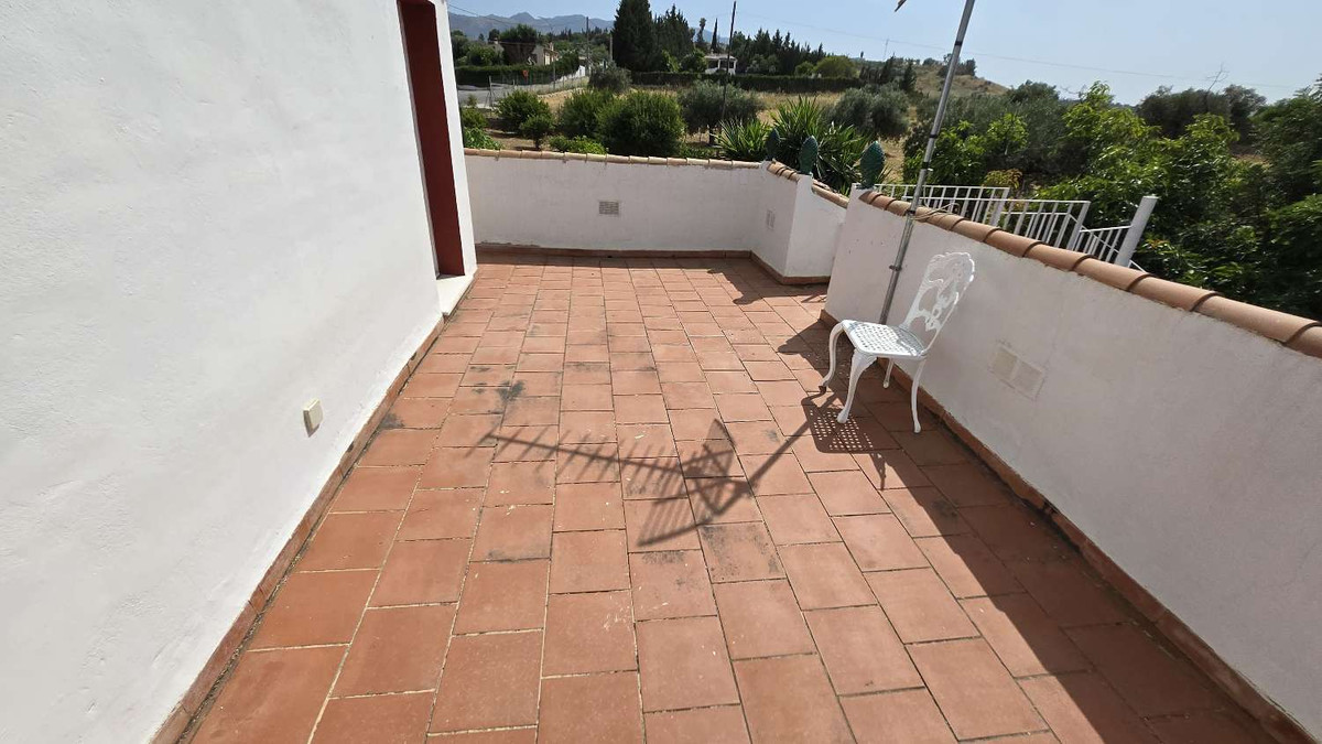House te koop in Alhaurín de la Torre | 6 slaapkamers H5075605