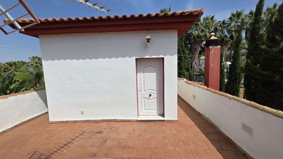 House te koop in Alhaurín de la Torre | 6 slaapkamers H5075605