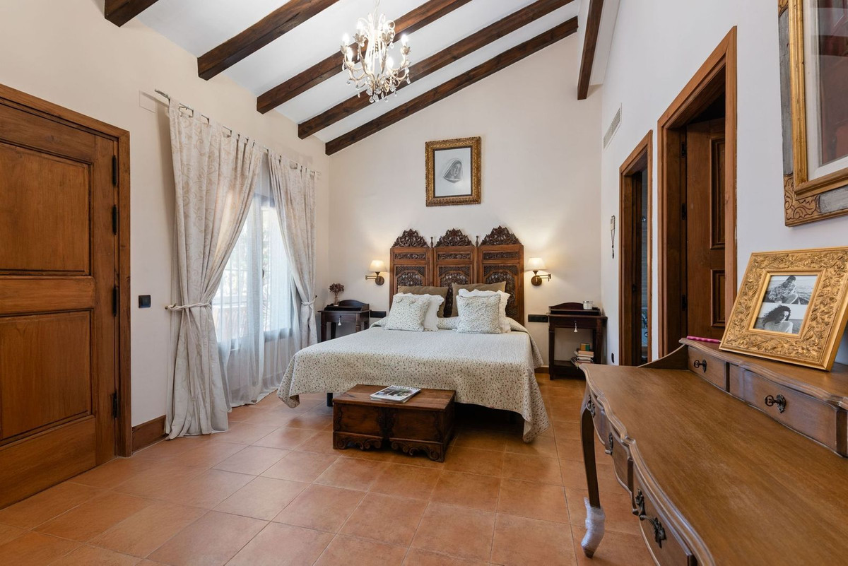 Huis te koop in Alhaurín de la Torre | 4 slaapkamers H5100988