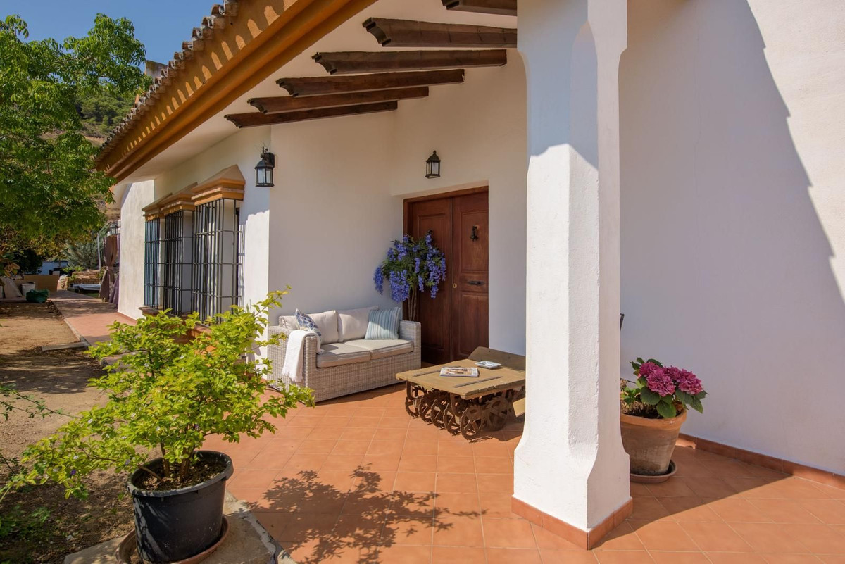 Huis te koop in Alhaurín de la Torre | 4 slaapkamers H5100988
