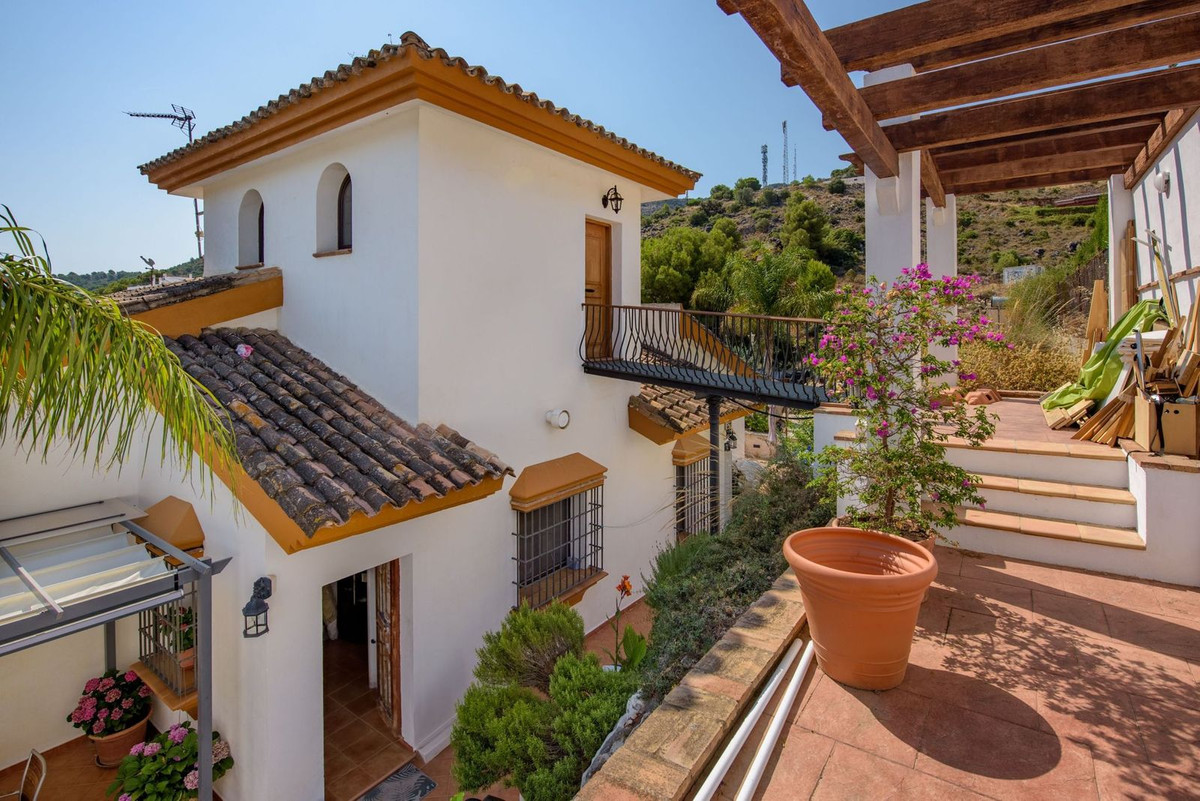 Huis te koop in Alhaurín de la Torre | 4 slaapkamers H5100988