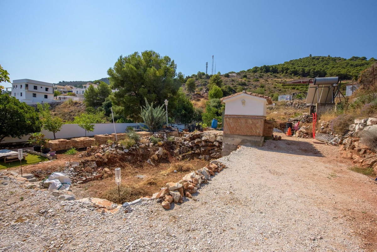 Huis te koop in Alhaurín de la Torre | 4 slaapkamers H5100988