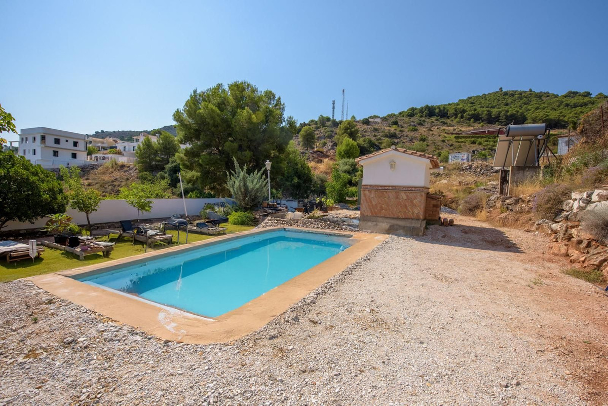 Huis te koop in Alhaurín de la Torre | 4 slaapkamers H5100988