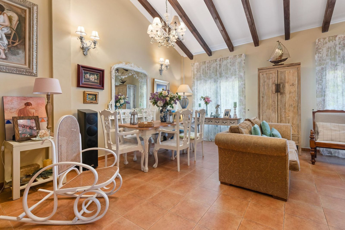 Huis te koop in Alhaurín de la Torre | 4 slaapkamers H5100988