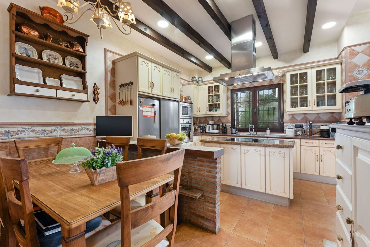 Huis te koop in Alhaurín de la Torre | 4 slaapkamers H5100988