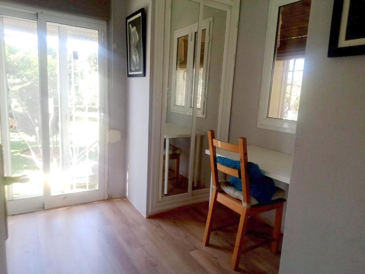 House for sale in Alhaurín de la Torre | 4 bedrooms H5105935