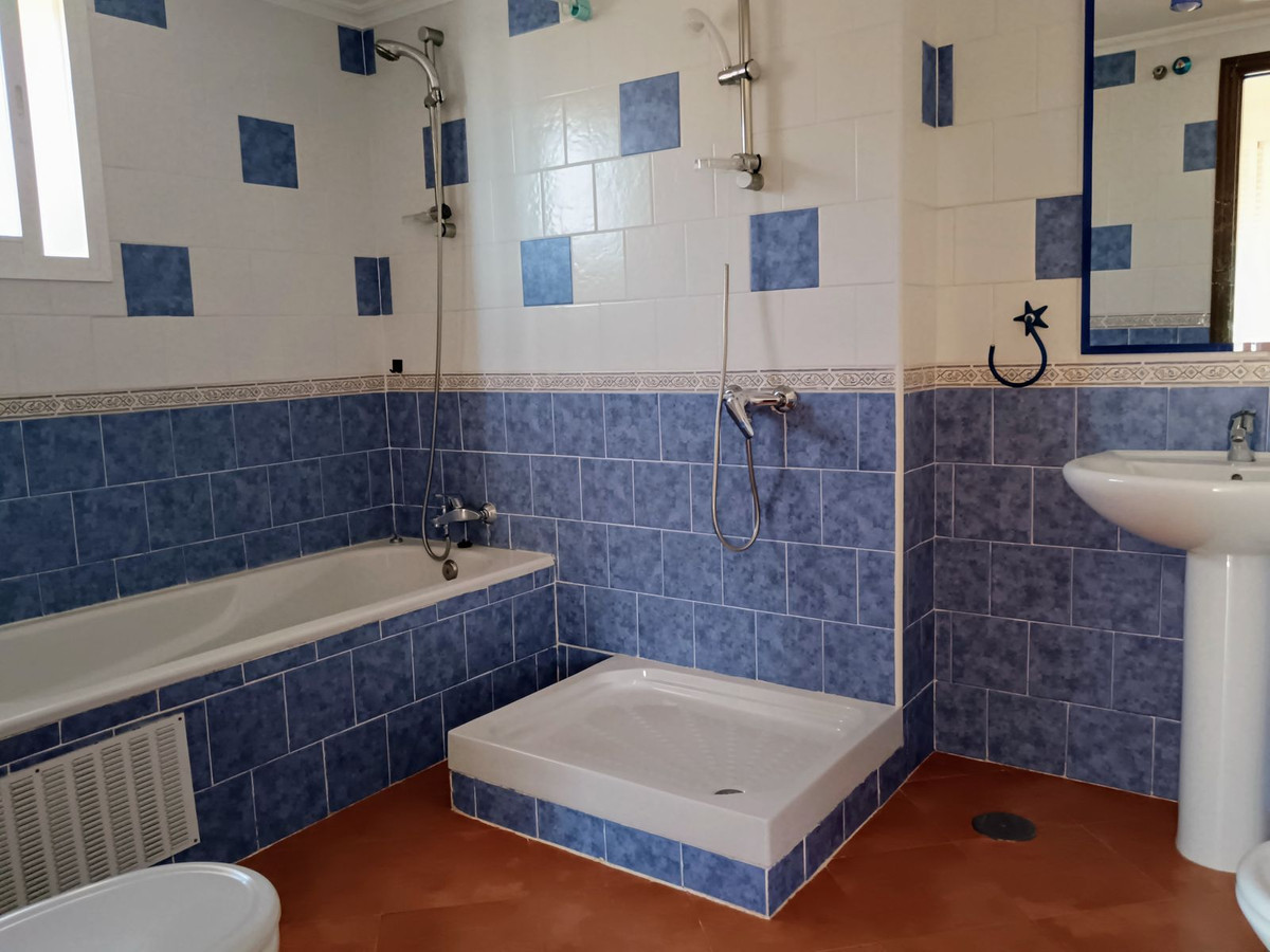 House for sale in Alhaurín de la Torre | 3 bedrooms H5112373