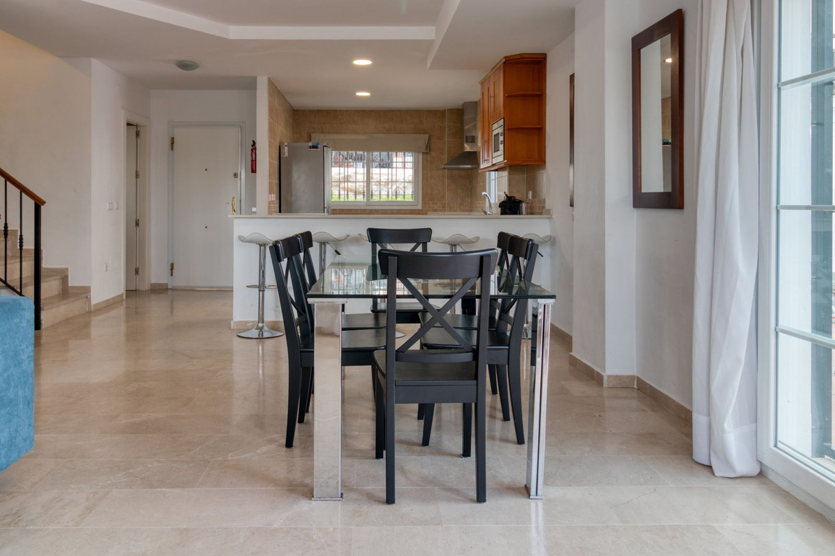 Huis te koop in Alhaurín de la Torre | 4 slaapkamers H5124142