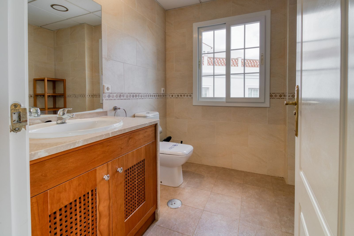 Huis te koop in Alhaurín de la Torre | 4 slaapkamers H5124142