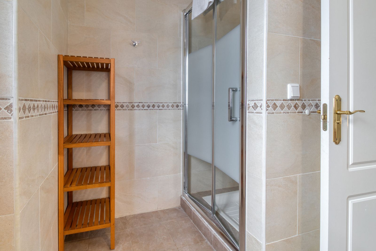 Huis te koop in Alhaurín de la Torre | 4 slaapkamers H5124142