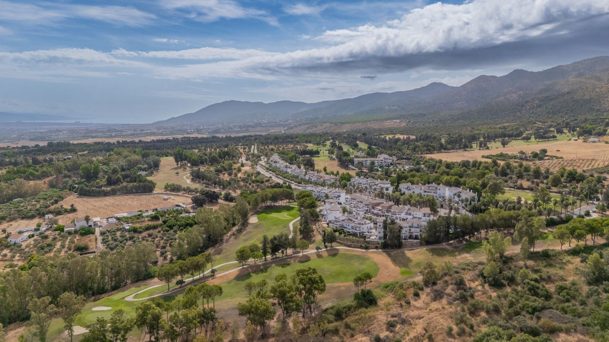 Huis te koop in Alhaurín de la Torre | 4 slaapkamers H5124142