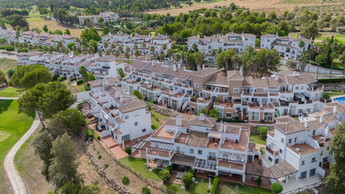 Huis te koop in Alhaurín de la Torre | 4 slaapkamers H5124142