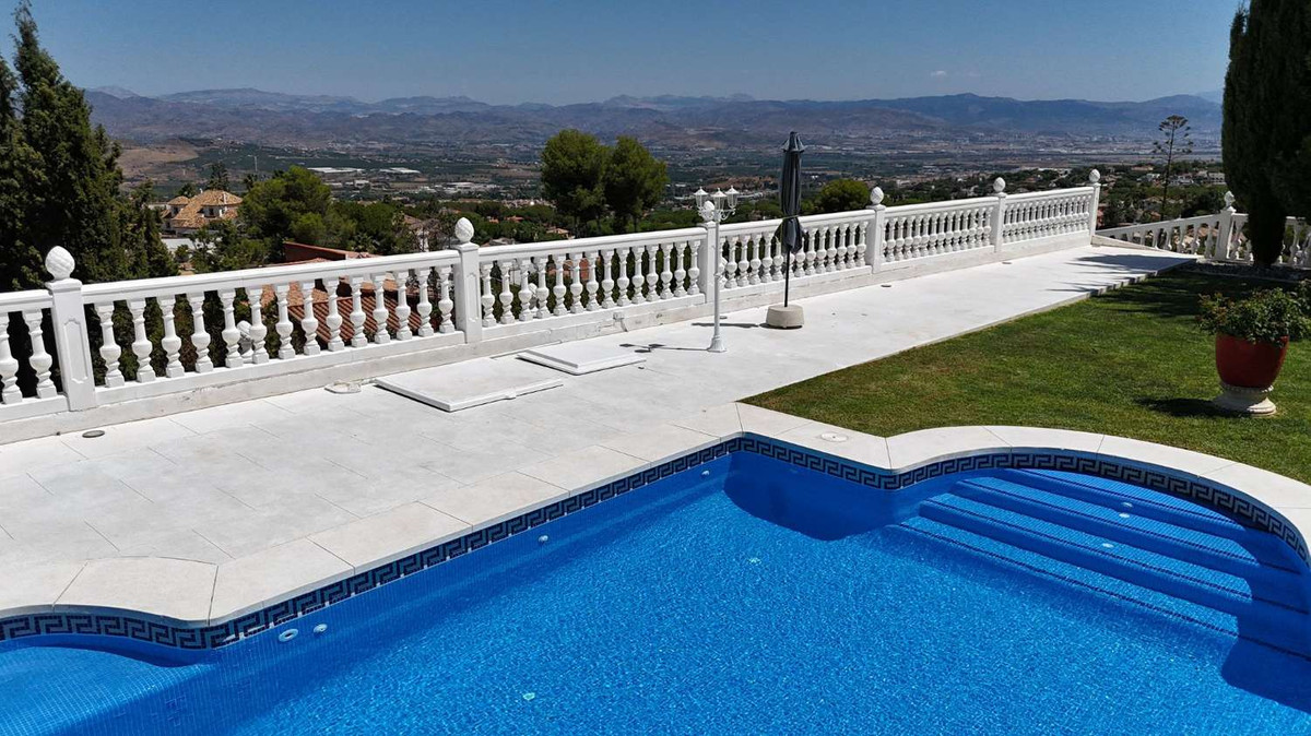 Huis te koop in Alhaurín de la Torre | 5 slaapkamers H5127550
