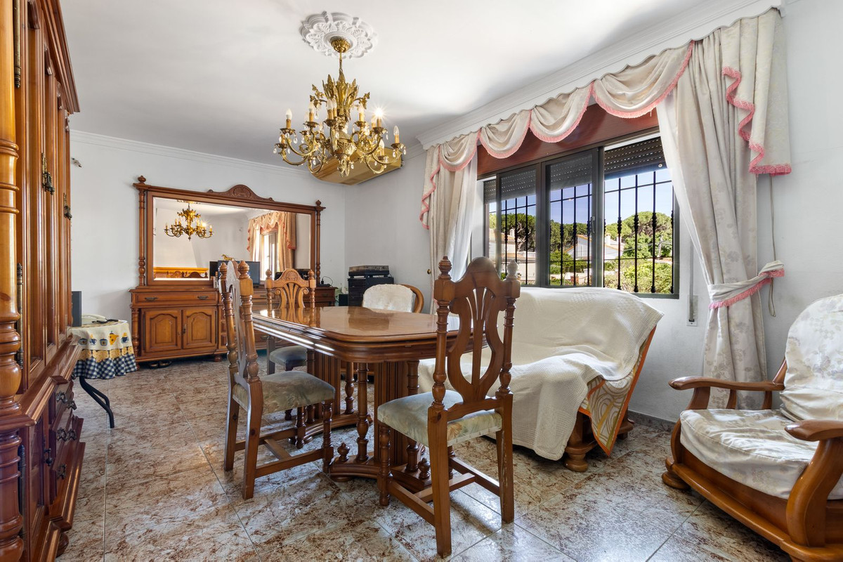 Huis te koop in Alhaurín de la Torre | 4 slaapkamers H5131033