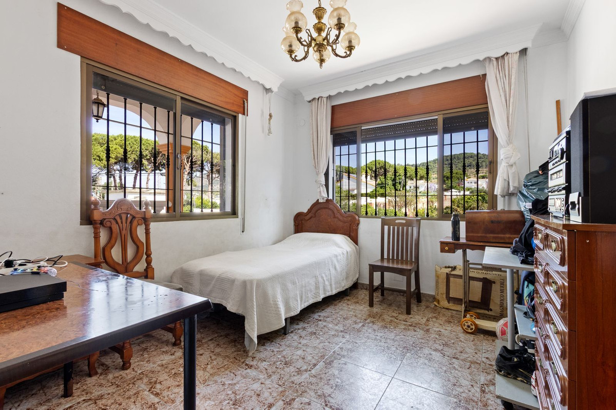 Huis te koop in Alhaurín de la Torre | 4 slaapkamers H5131033