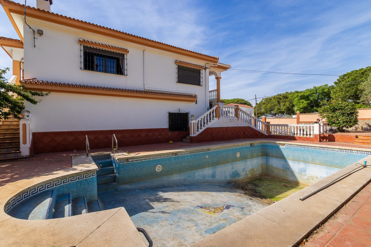 Huis te koop in Alhaurín de la Torre | 4 slaapkamers H5131033