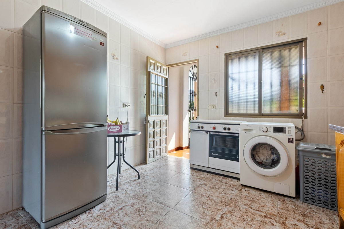 Huis te koop in Alhaurín de la Torre | 4 slaapkamers H5131033