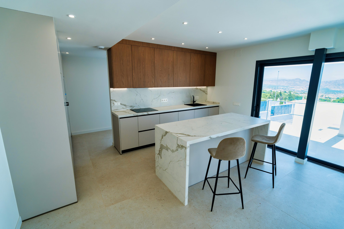 Huis te koop in Alhaurín de la Torre | 4 slaapkamers H5140837