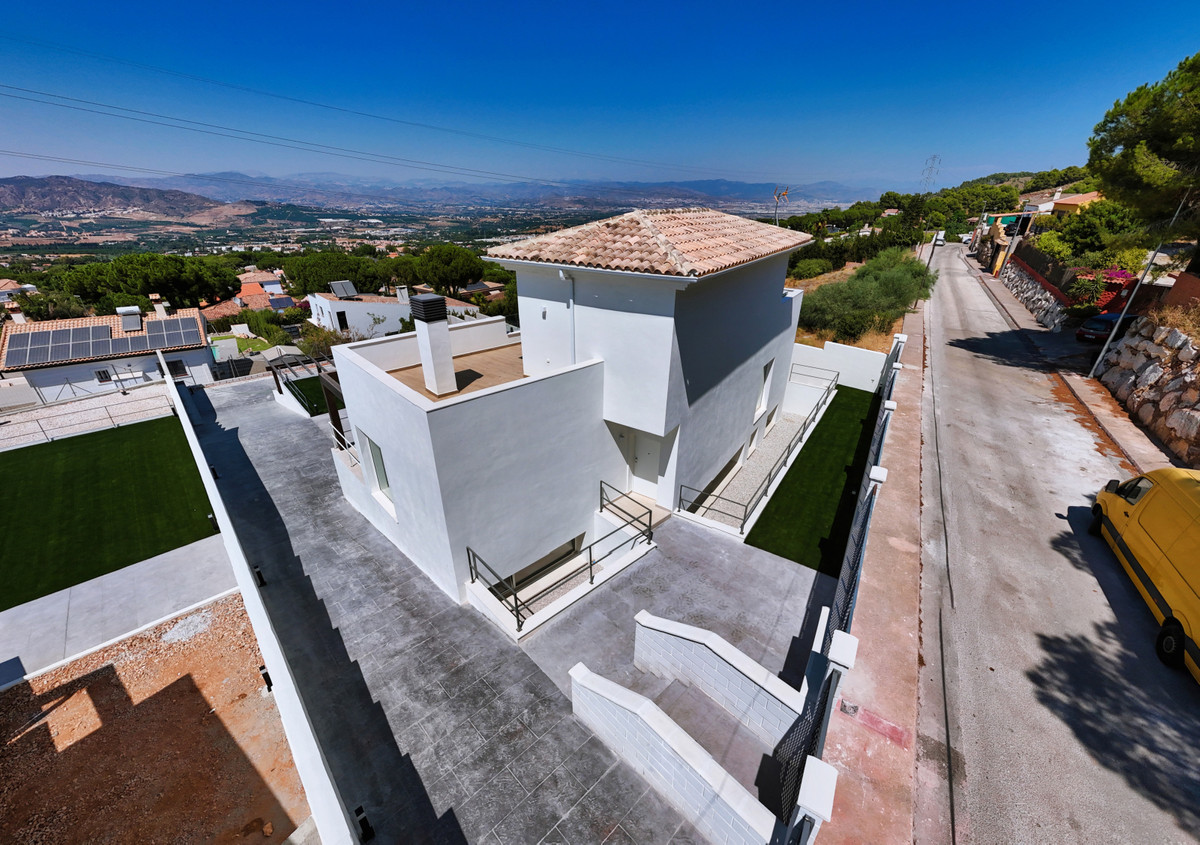 Huis te koop in Alhaurín de la Torre | 4 slaapkamers H5140837