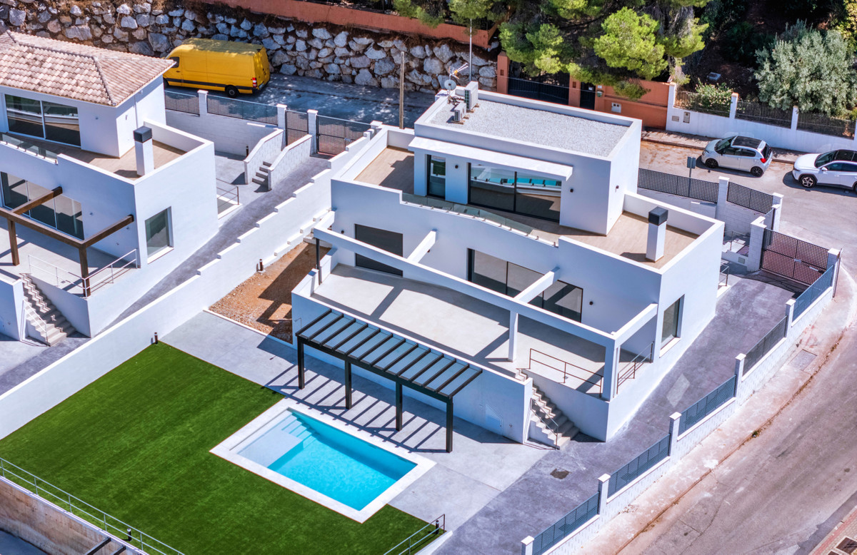 Huis te koop in Alhaurín de la Torre | 4 slaapkamers H5140837