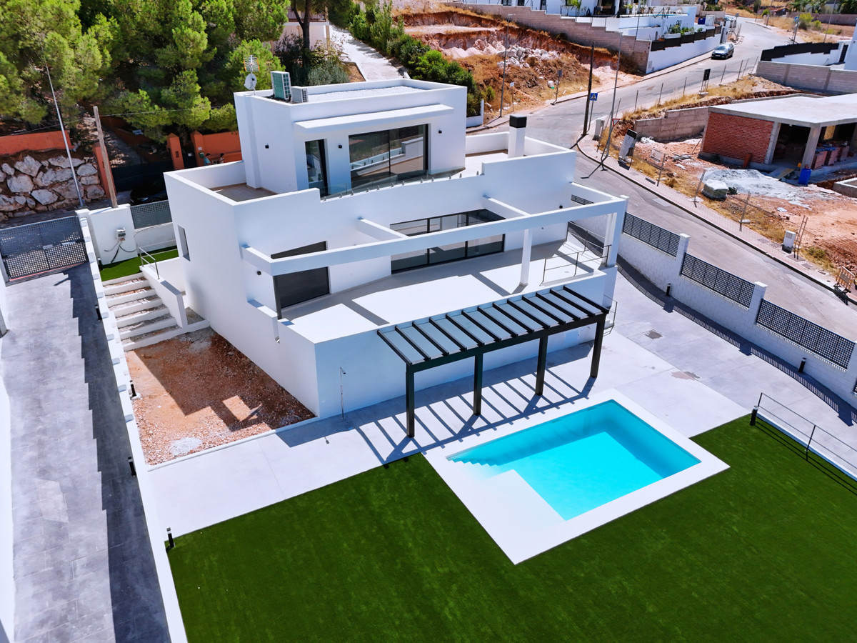 Huis te koop in Alhaurín de la Torre | 4 slaapkamers H5140837