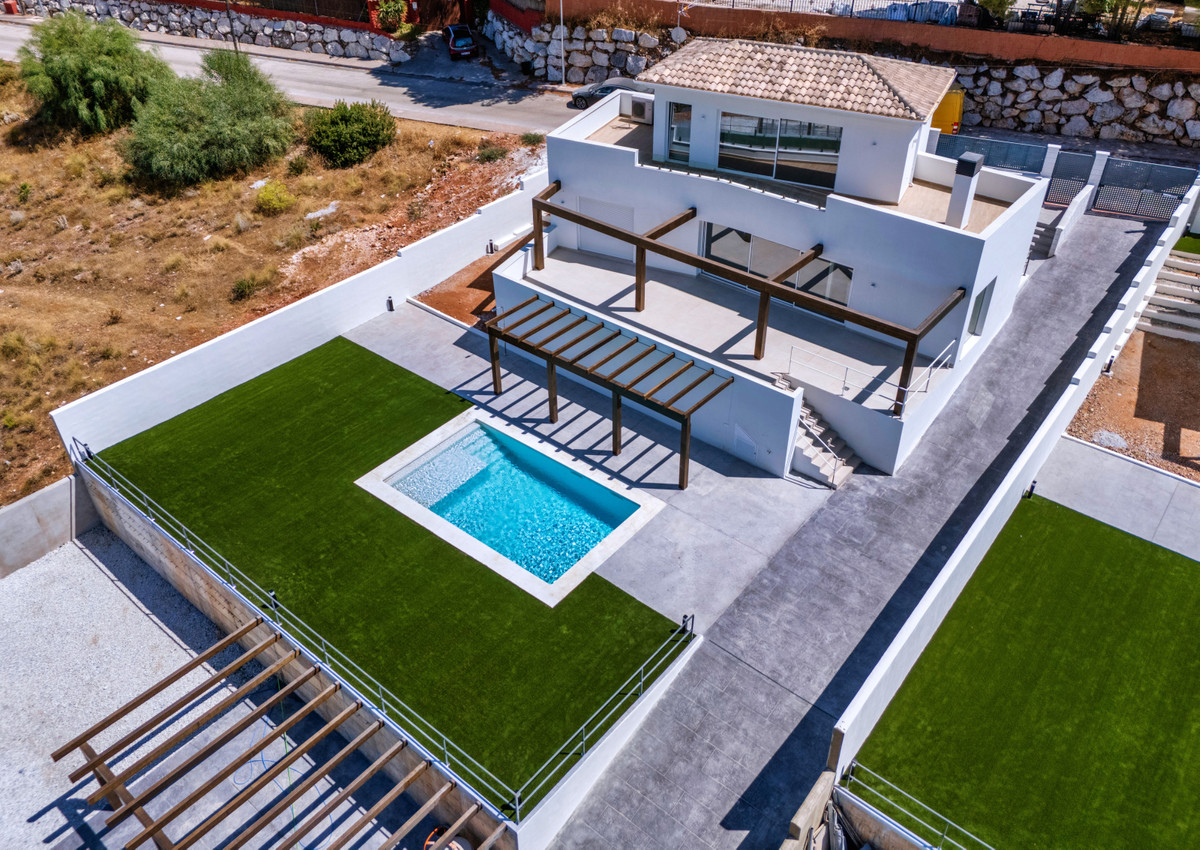 Huis te koop in Alhaurín de la Torre | 4 slaapkamers H5140837