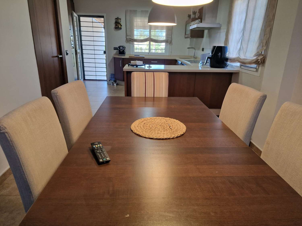 Huis te koop in Alhaurín de la Torre | 4 slaapkamers H5155327
