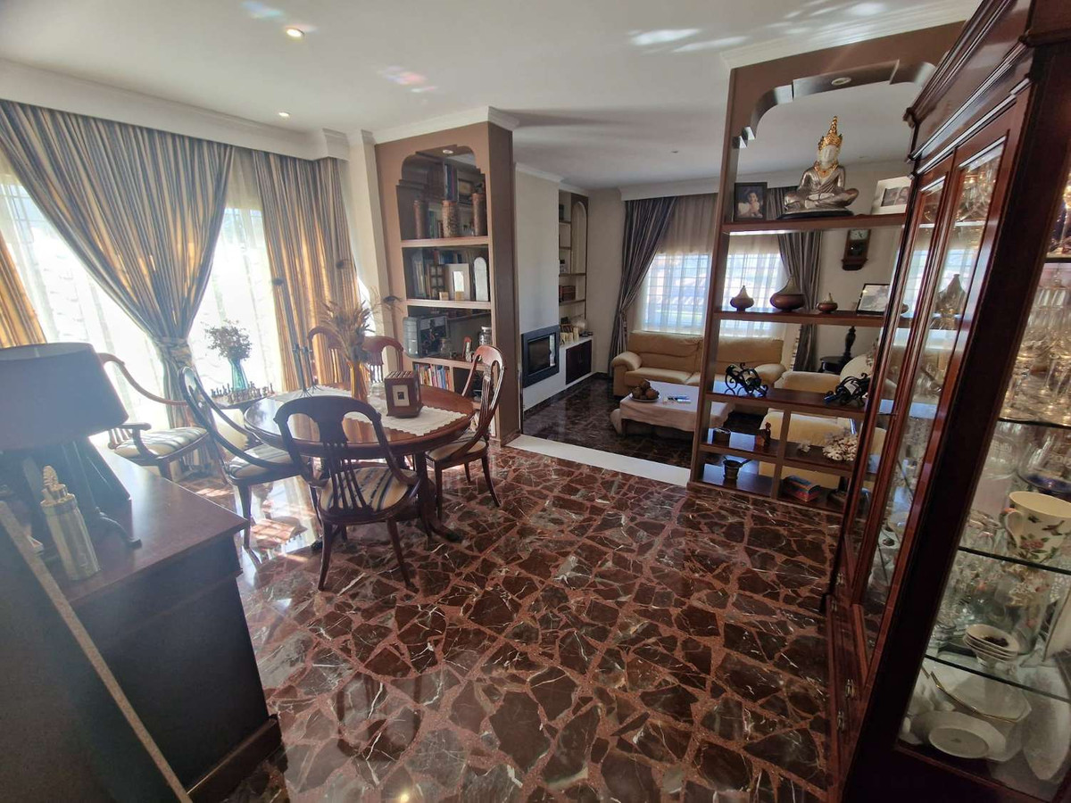 Huis te koop in Alhaurín de la Torre | 4 slaapkamers H5155327