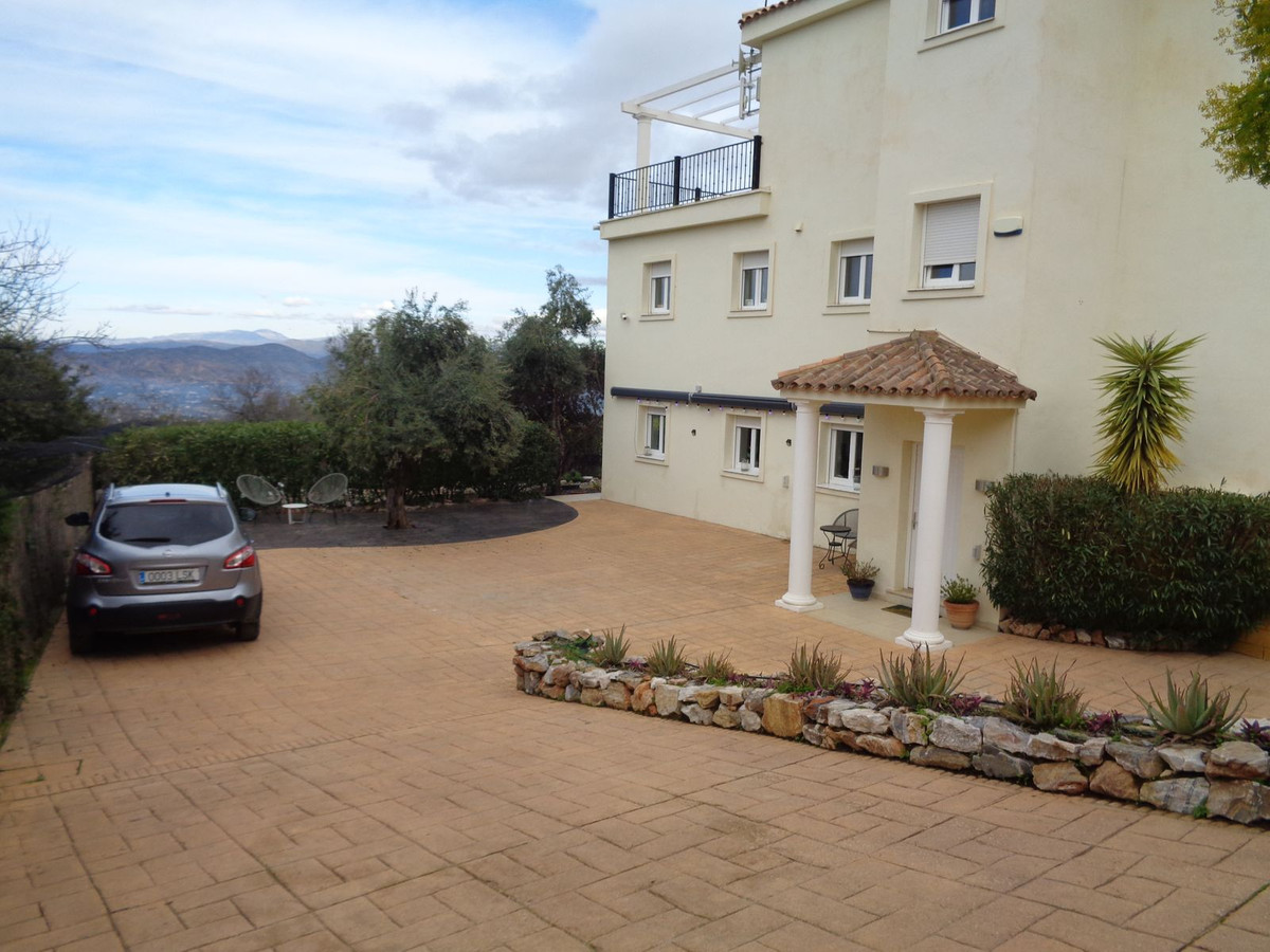 Huis te koop in Alhaurín de la Torre | 4 slaapkamers H5177461