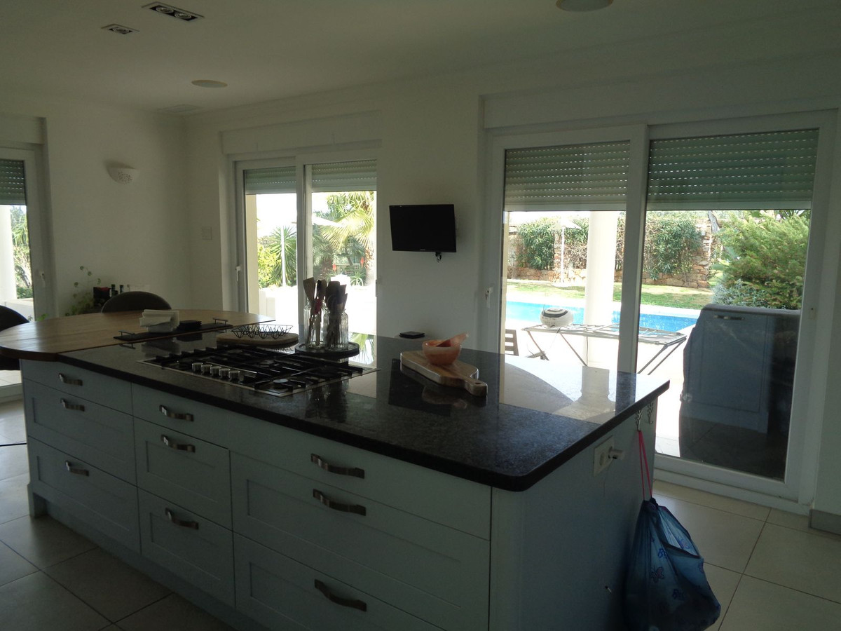 Huis te koop in Alhaurín de la Torre | 4 slaapkamers H5177461