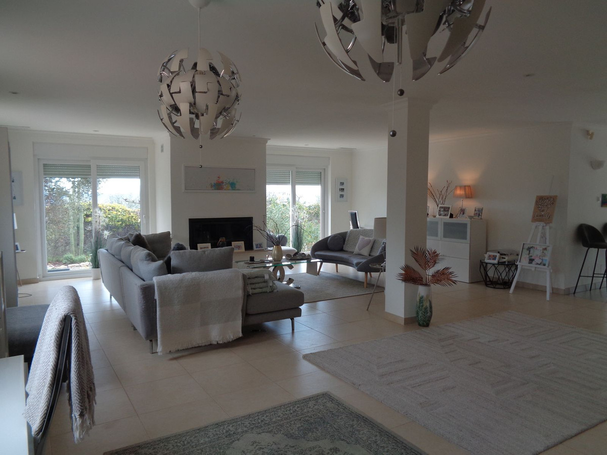 Huis te koop in Alhaurín de la Torre | 4 slaapkamers H5177461