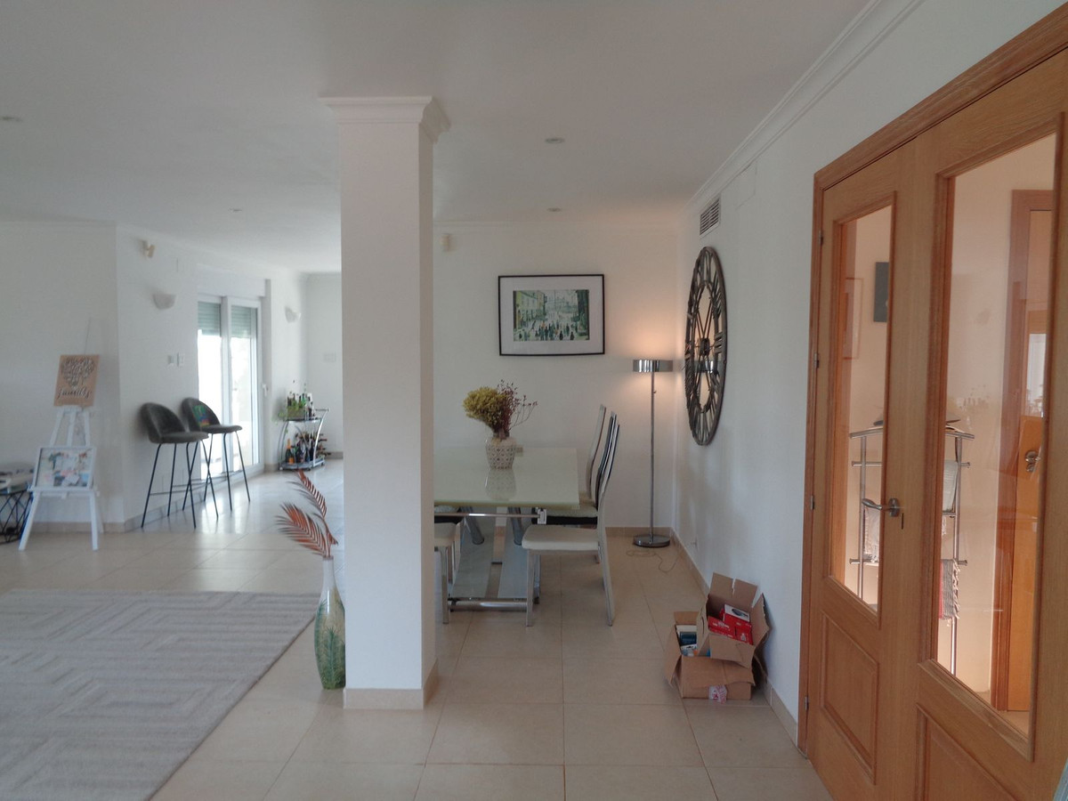 Huis te koop in Alhaurín de la Torre | 4 slaapkamers H5177461