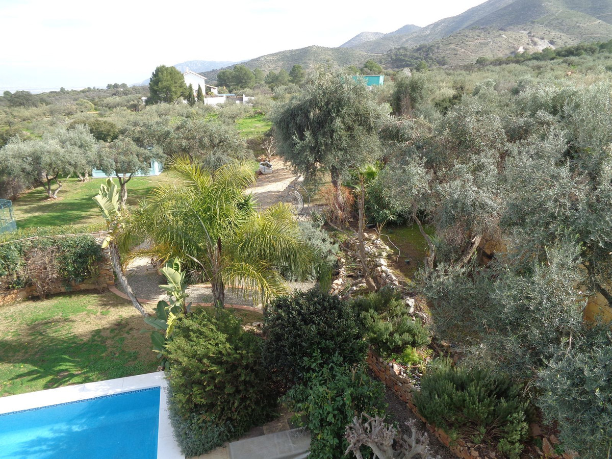 Huis te koop in Alhaurín de la Torre | 4 slaapkamers H5177461