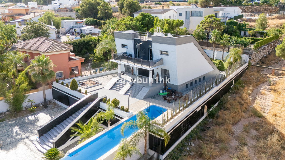 Huis te koop in Alhaurín de la Torre | 5 slaapkamers H5251009