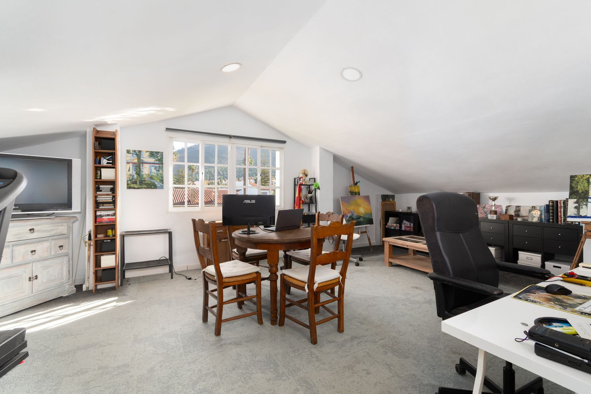 Huis te koop in Alhaurín de la Torre | 7 slaapkamers H5296750