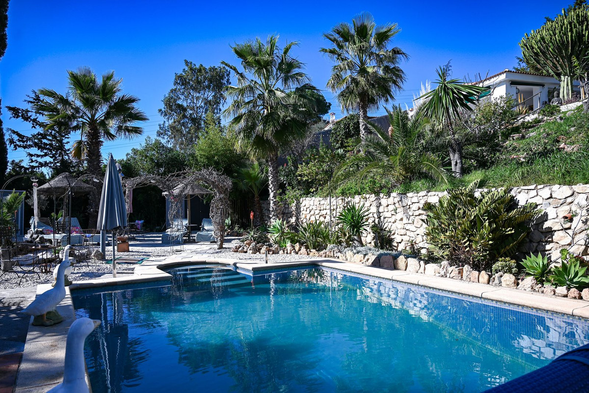 Huis te koop in Alhaurín de la Torre | 4 slaapkamers H5311393