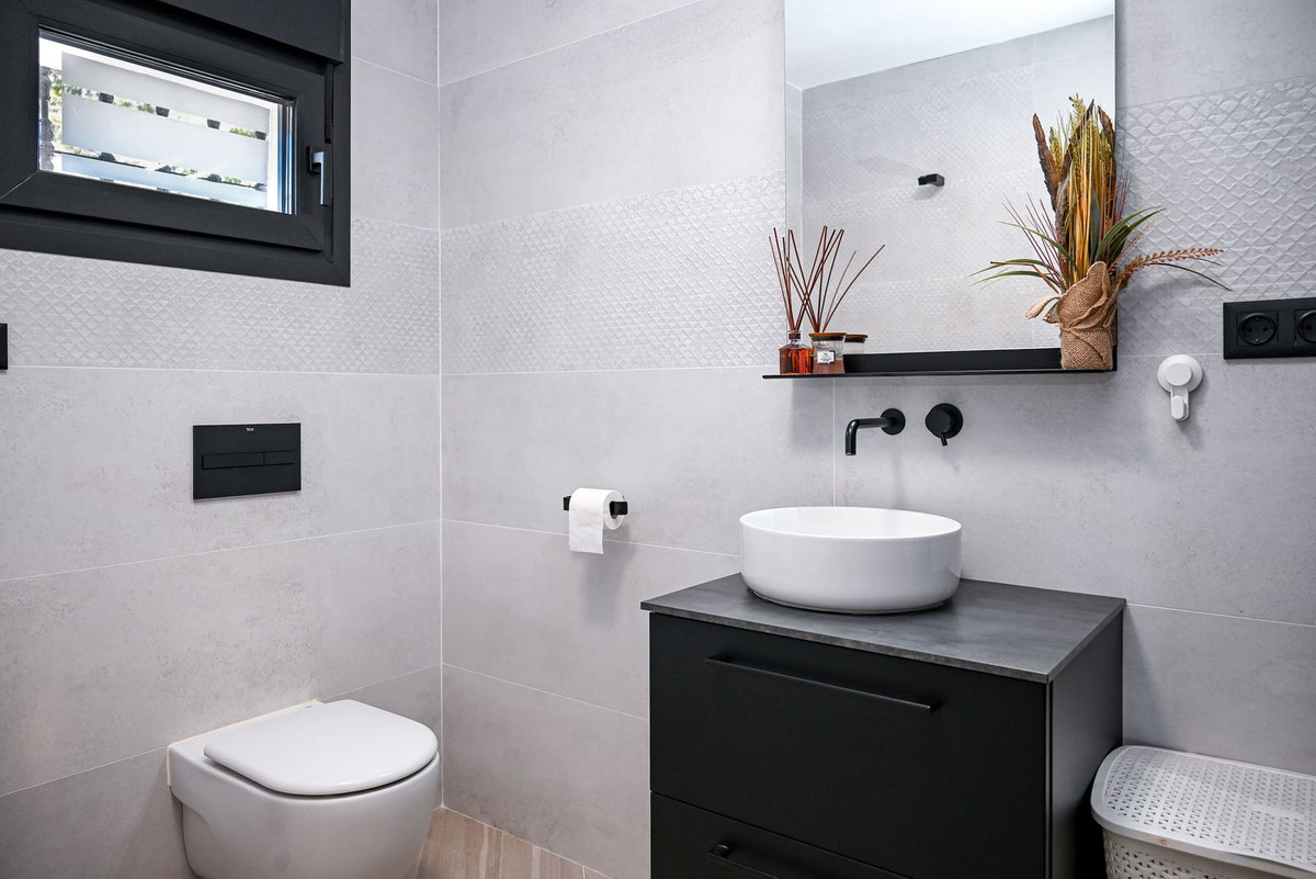 Huis te koop in Alhaurín de la Torre | 4 slaapkamers H5311393