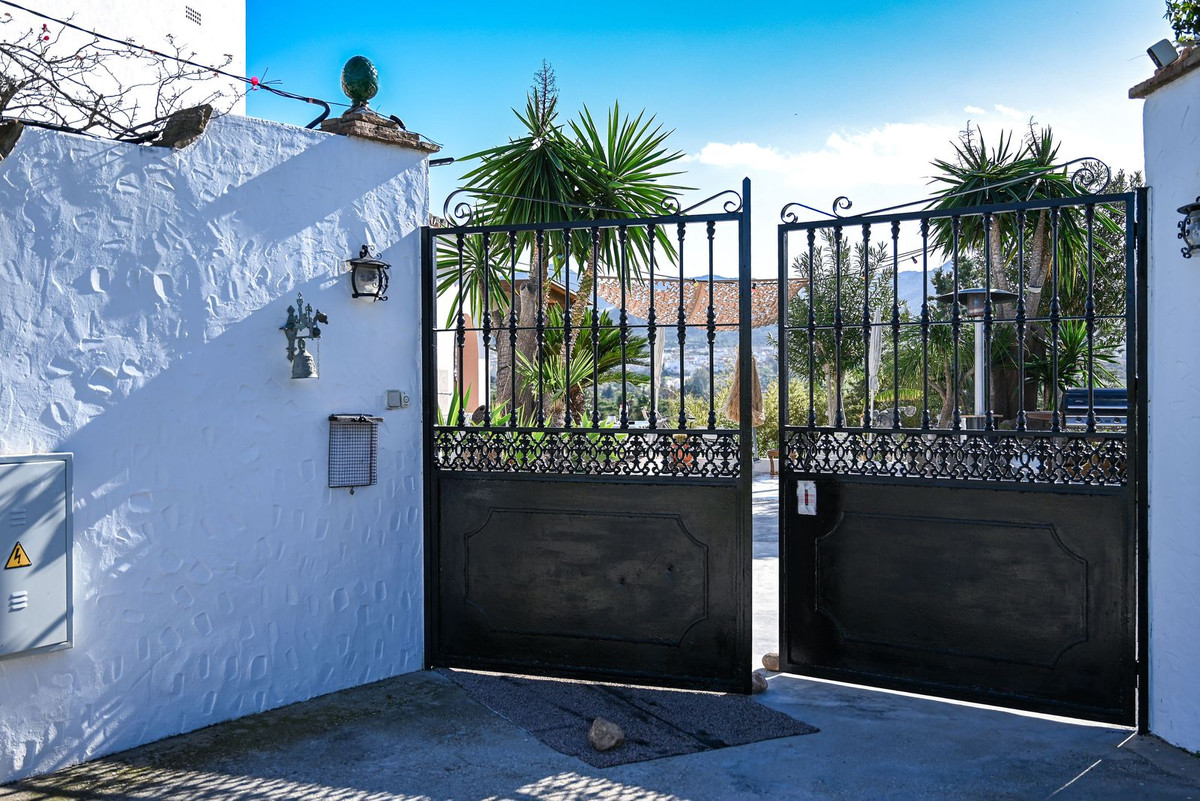 Huis te koop in Alhaurín de la Torre | 4 slaapkamers H5311393