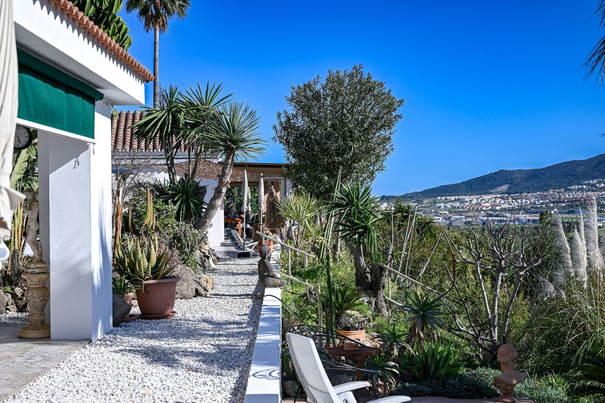 Huis te koop in Alhaurín de la Torre | 4 slaapkamers H5311393