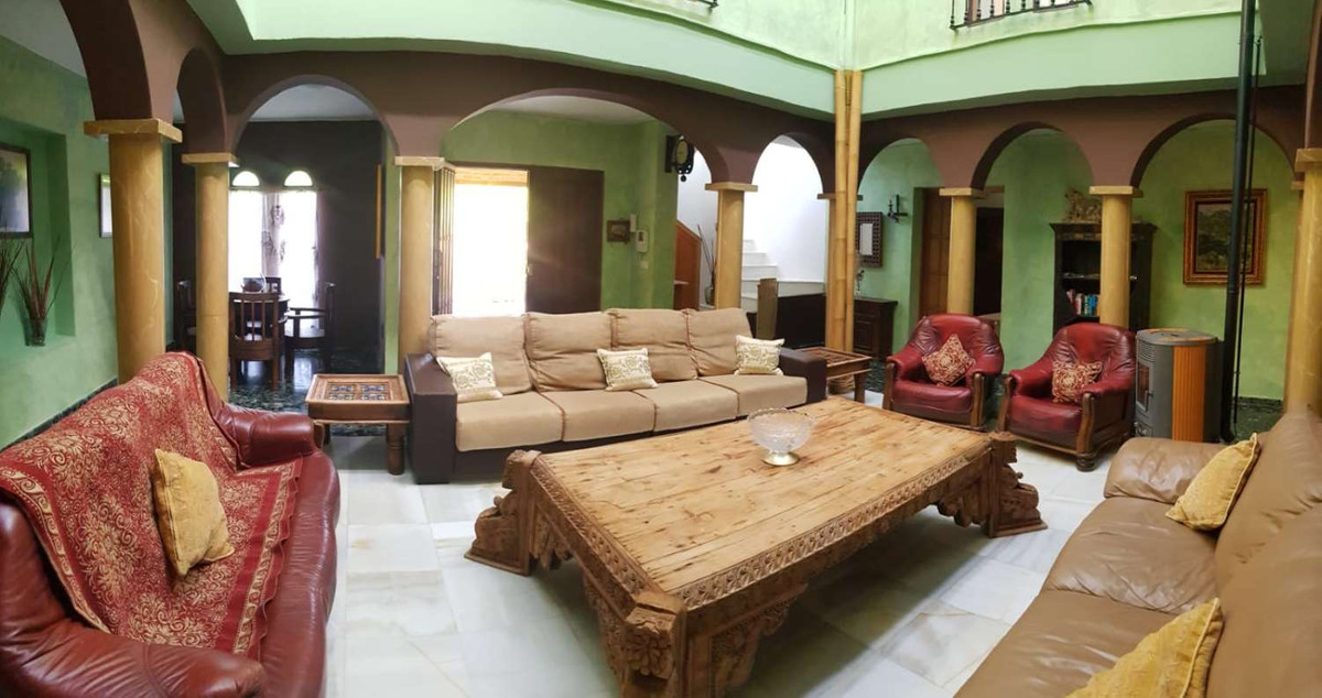 Huis te koop in Alhaurín de la Torre | 7 slaapkamers H5325451